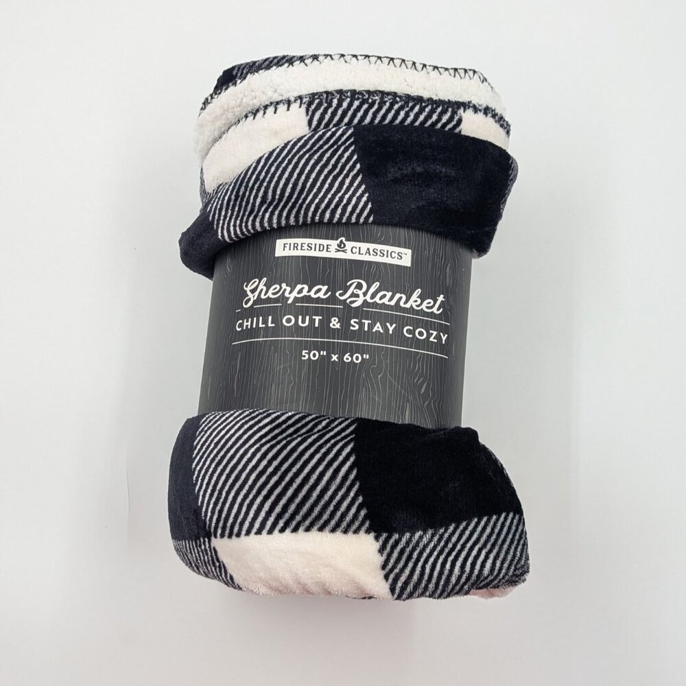 NWT🏷️ Fireside Classics Black & White Plaid Sherpa Blanket  | Throw (50"x60")